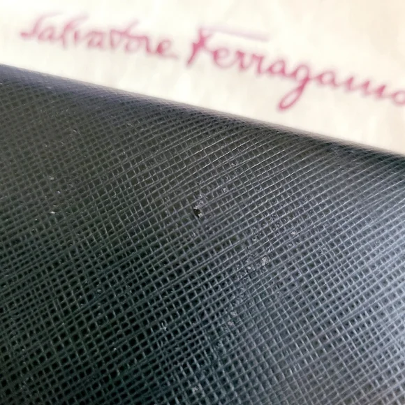 ❤️🔥Salvatore Ferragamo Gancini Continental Wallet❤️🔥 - Picture 12 of 12